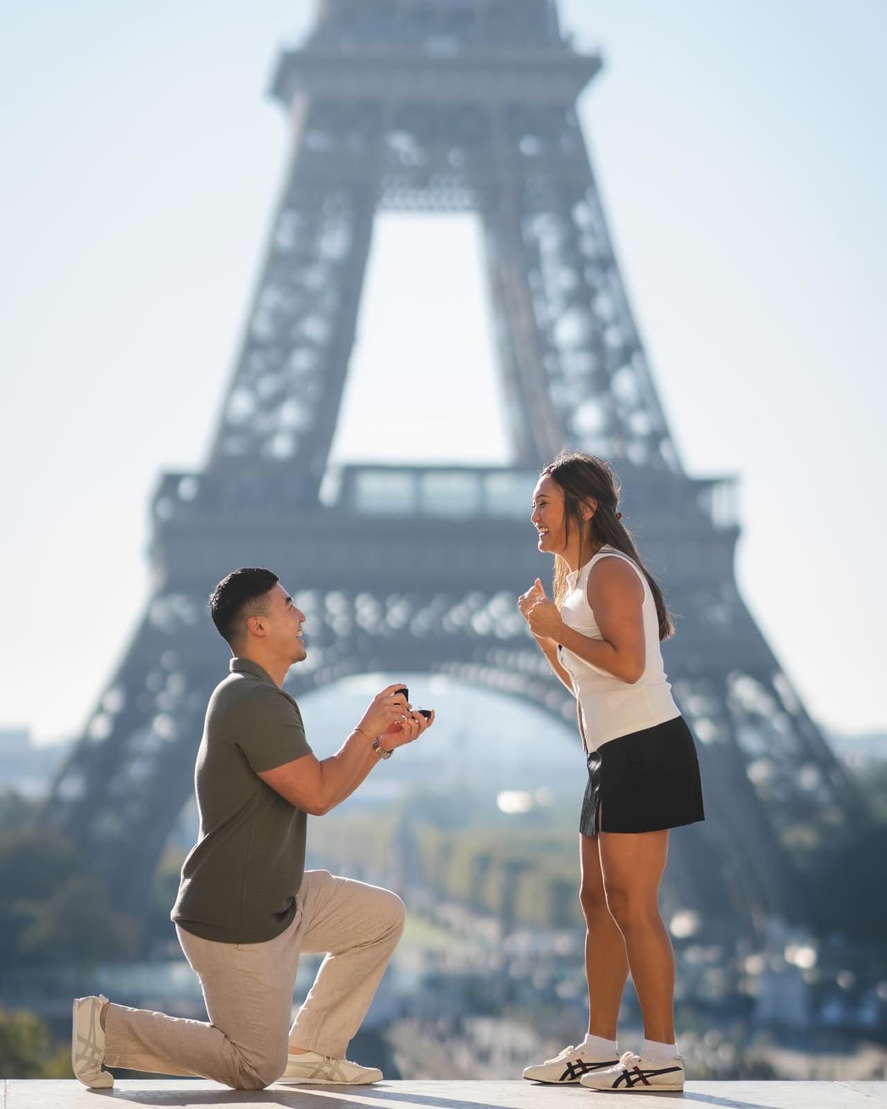 Surprise marriage proposal at Trocadero by the Eiffel Tower by SabShots